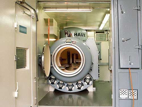 HAUX SPACE STAR containerized mine hunter diving chamber closeup